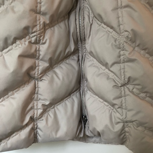 WOMENS PATAGONIA DOWN PUFFER HOODED PARKA, SIZE XS - Picture 6 of 14